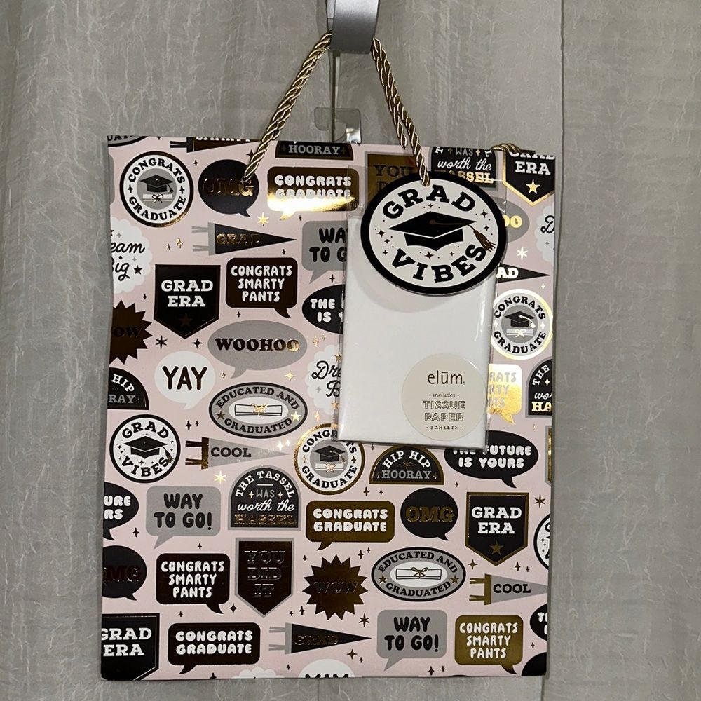 elum PASTEL PINK BLACK GOLD CONGRATS GRADUATE GRAD VIBES YOU DID IT GIFT BAG